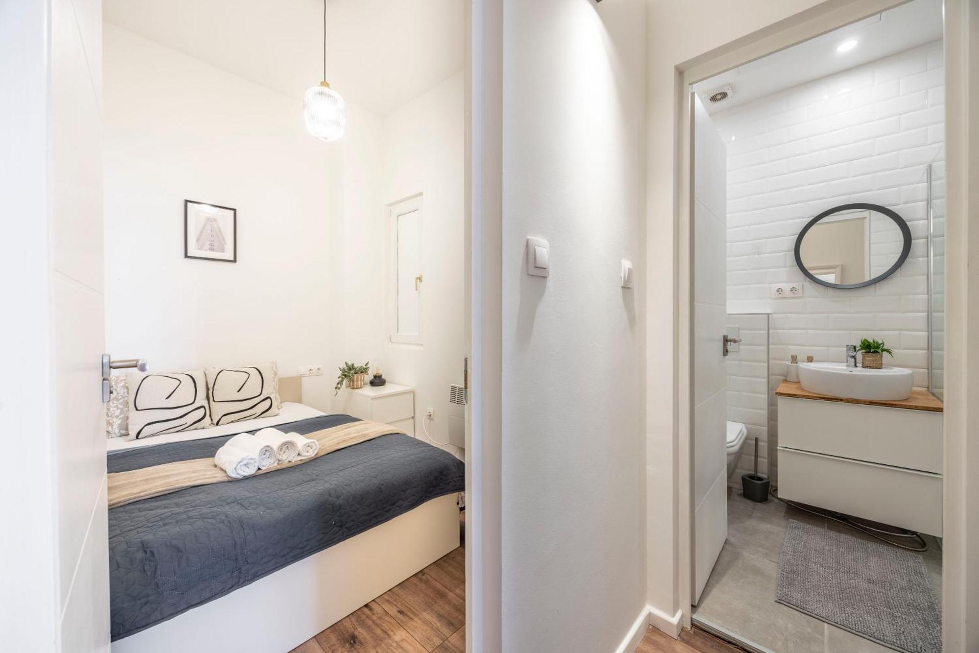 Charming & Cozy Central 1Bedrm Suites Budapest Luaran gambar